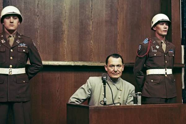 A náci és a pszichiáter, avagy háborgó elmék labirintusában